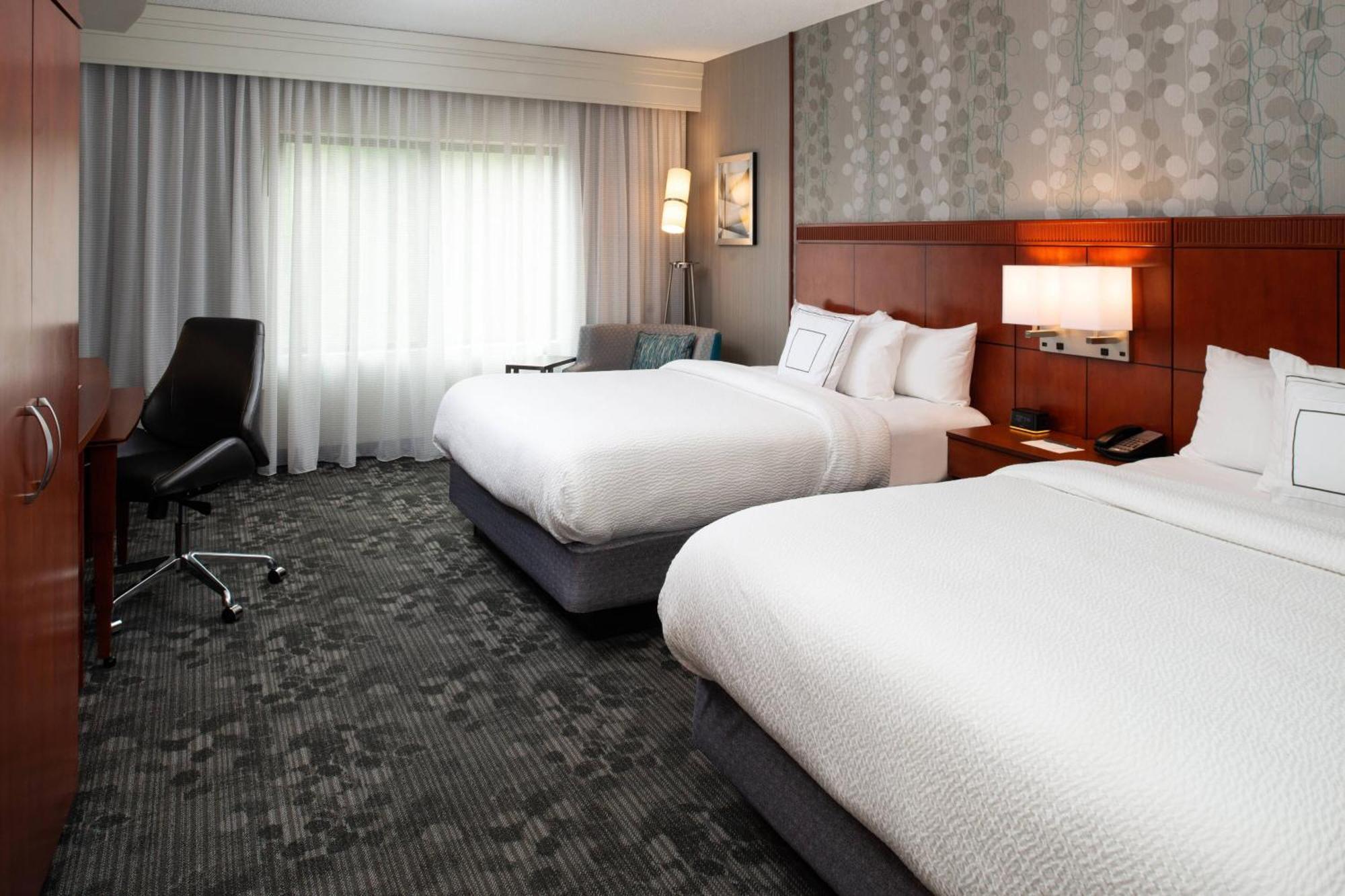 Hotel Courtyard Highpoint Exterior foto